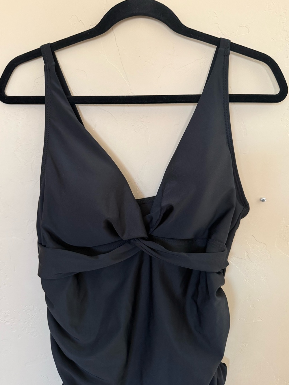 Smismivo Black Ruched One Piece Swimsuit Twist Front Swimwear XXL - Picture 4 of 11